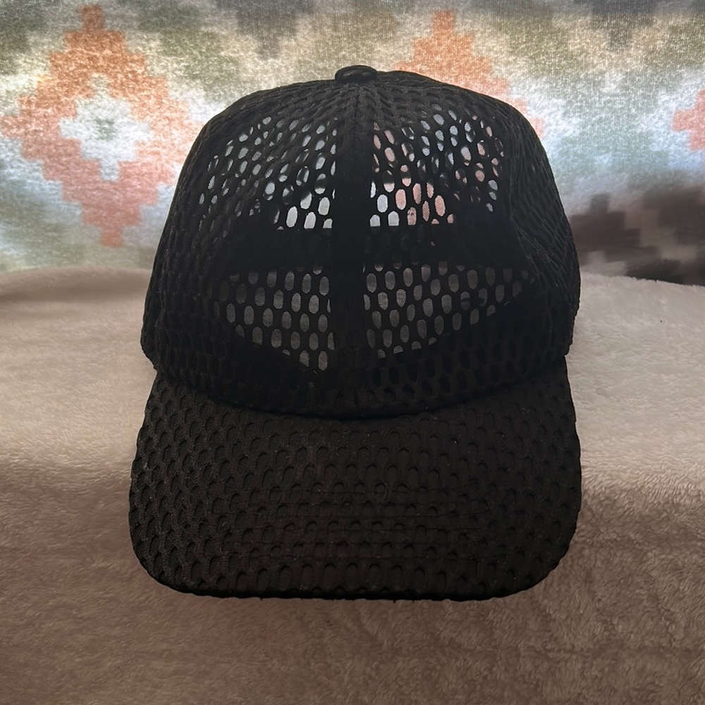 Black Netted Fitted Baseball cap
